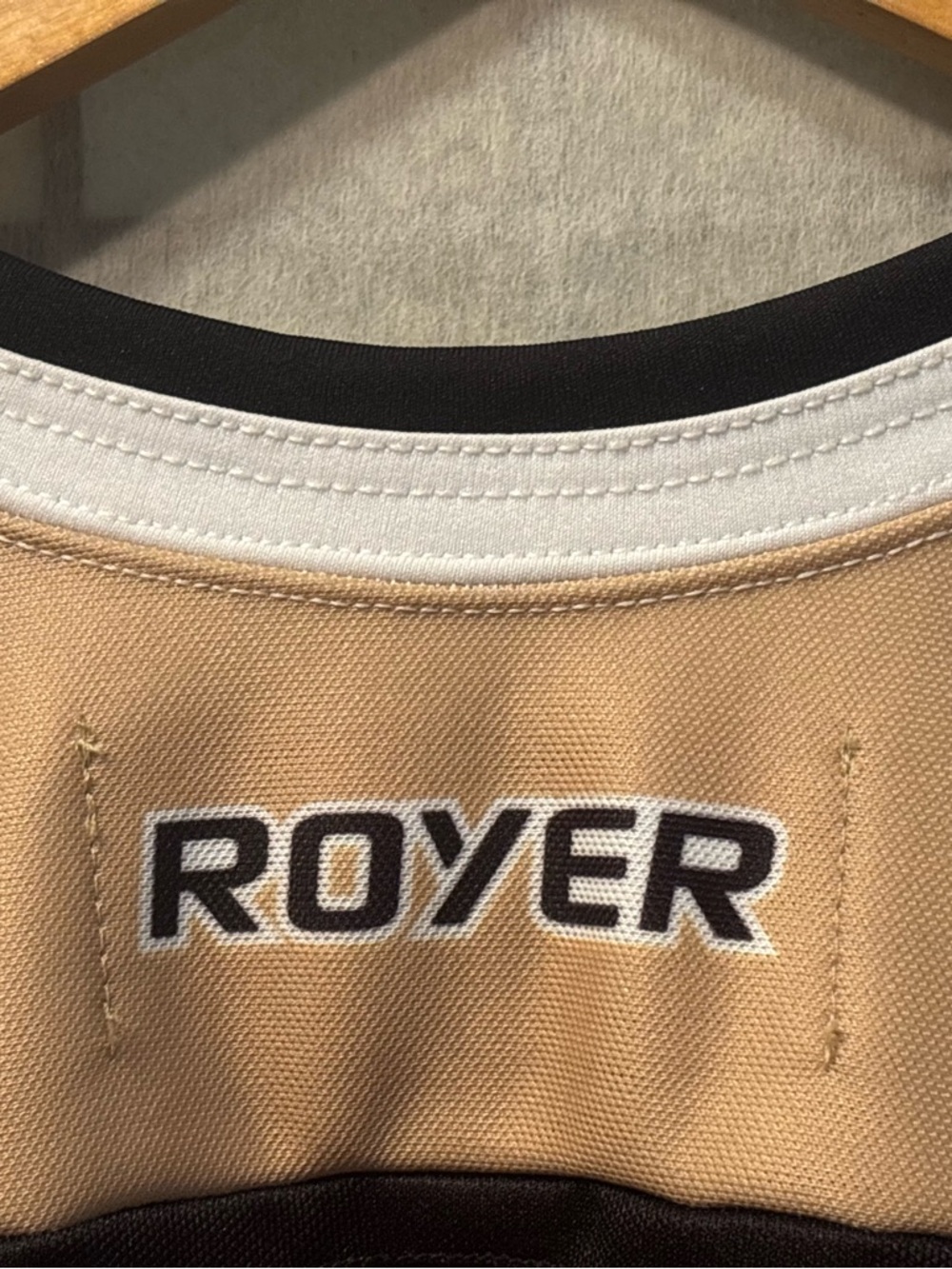 ROYER Georges St-Pierre UFC MMA Signed Jersey UFC Hall of Famer | RARE, Limited - Picture 9 of 15